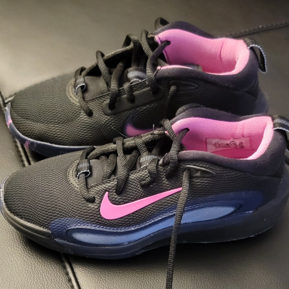 Nike Kids Black and Pink Sneakers